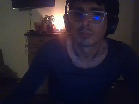 הופעת וובקאם של Latinboy666