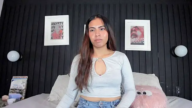 Lilith_rossi_ Chat XXX in diretta
