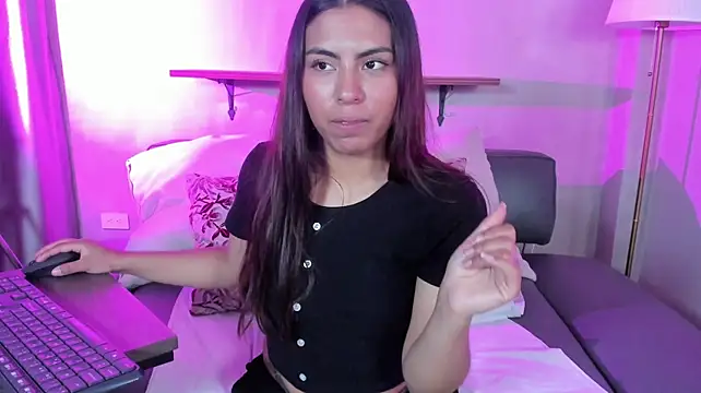 XXX chat uživo modela Lilith_rossi_