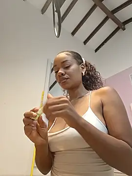Chat XXX ao vivo de NathyParkerX