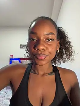 NathyParkerXn Webbikameraesitys