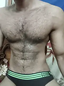 muscularguywithbigcock 网络视讯表演
