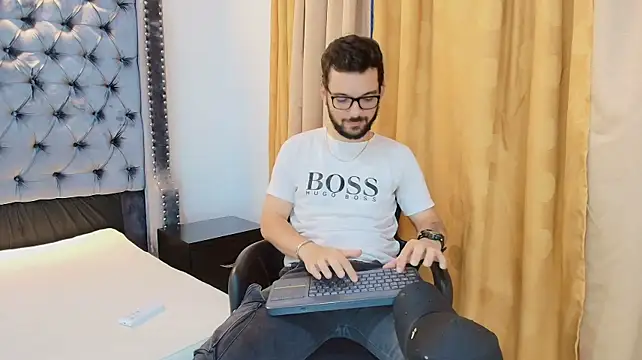 MATHY_ROBERT2 Webcam-Show