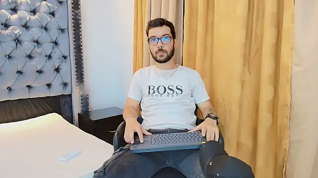 MATHY_ROBERT2 Show in webcam
