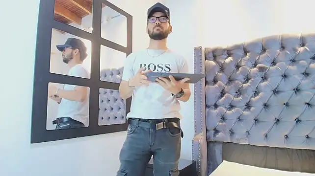 MATHY_ROBERT2 Webcam Show