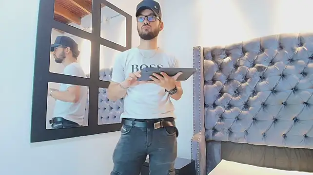 MATHY_ROBERT2 – webcam-show