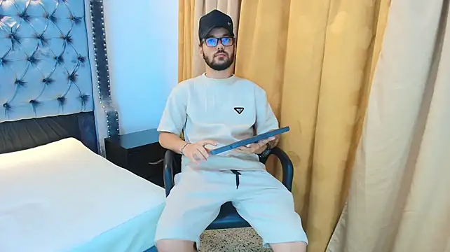 MATHY_ROBERT2 Webcam Show