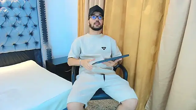 MATHY_ROBERT2 Webcam Show