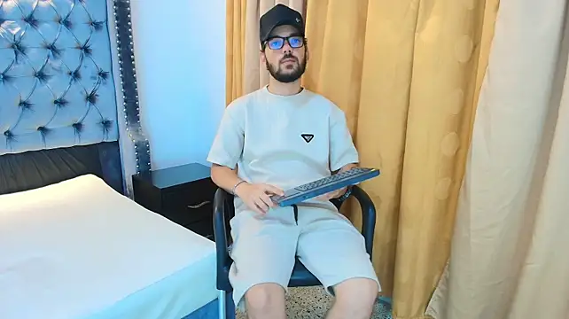 MATHY_ROBERT2 Webcam-Show