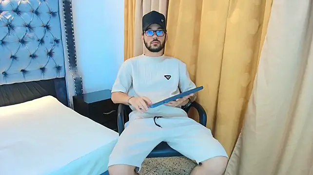 MATHY_ROBERT2n Webbikameraesitys