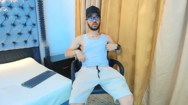 MATHY_ROBERT2 Show in webcam