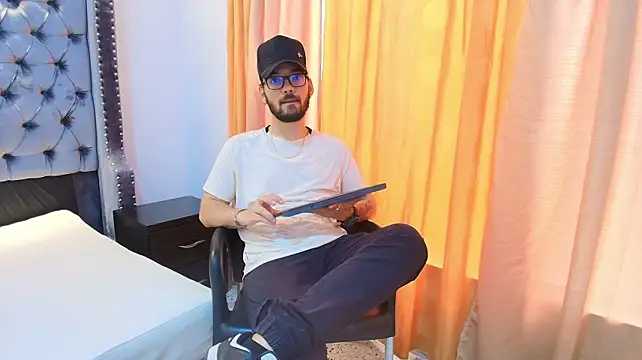 MATHY_ROBERT2 – webcam-show
