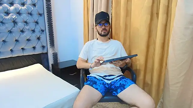 Вебкам-шоу MATHY_ROBERT2