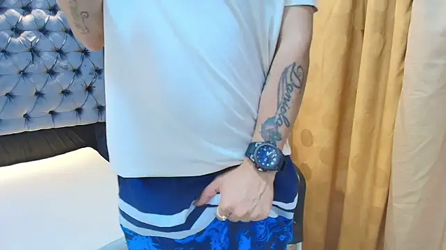 MATHY_ROBERT2: вебкам-шоу