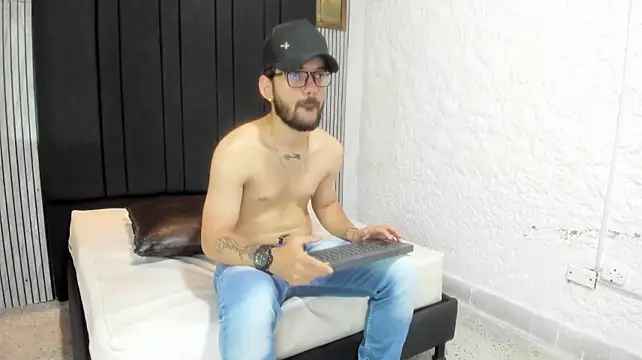 הופעת וובקאם של MATHY_ROBERT2