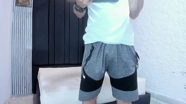 MATHY_ROBERT2 Webcam Show