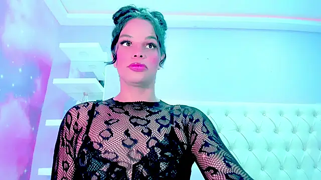 AriannyJimenez Show in webcam
