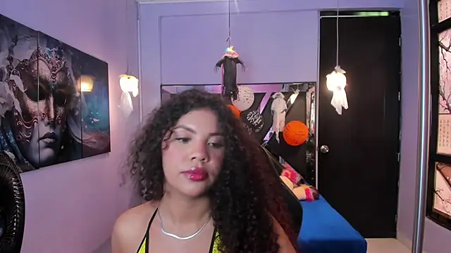 Helen_Ebony webcam show