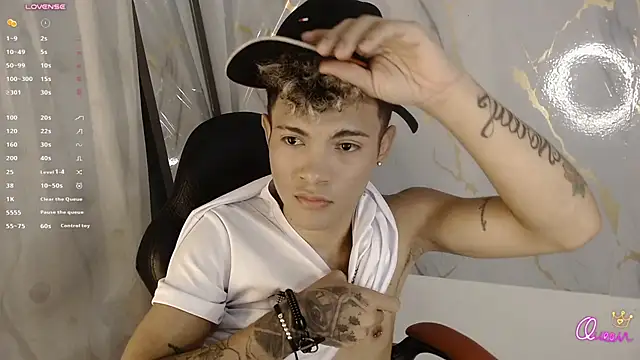 NaimVoss' Webcam Show