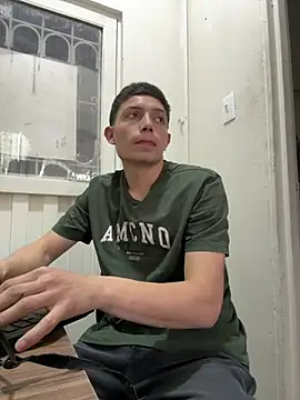 Santiago27x Webcamshow