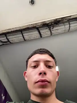 Santiago27x Show in webcam