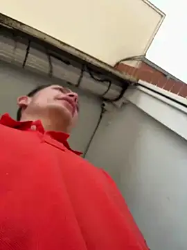 Santiago27x Show in webcam