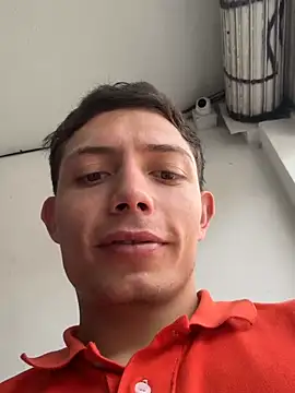 Santiago27x's Webcam Show