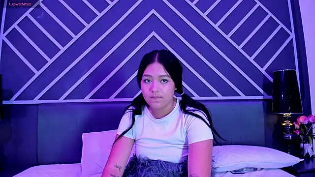 Chat +18 de Niicky_Smithh ao vivo