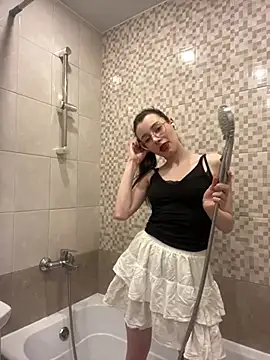 Chat +18 de Mia_meeow ao vivo