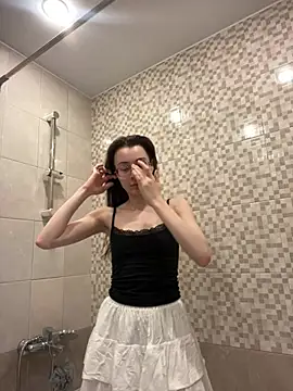 Czat XXX na żywo – Mia_meeow