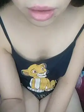 Qamar_Cat Adlı Modelin Web Kamerası Şovu