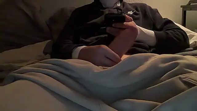 SuckMeDryyn Webbikameraesitys