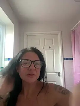 laurataylor13 Live XXX-Chat