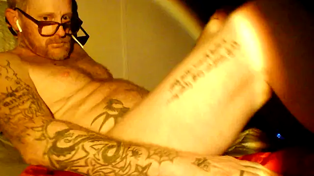 clospunkmeyersix9 Show in webcam