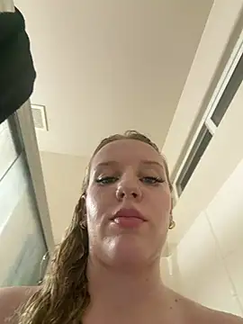 Ms_CherrySnow's Webcam Show