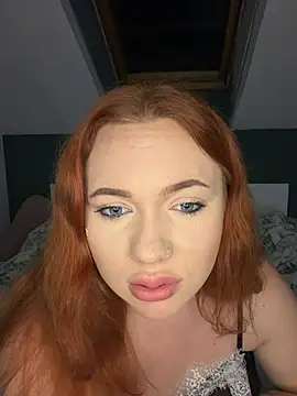 Show de Odettluxy na webcam
