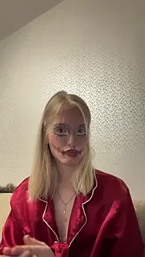 Mariam_Mortyyn Webbikameraesitys