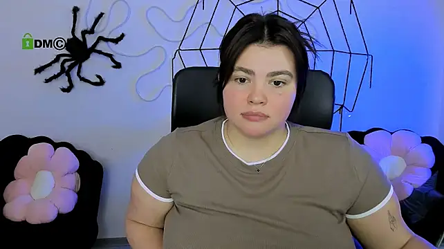 alma_lucky1's Live XXX Chat