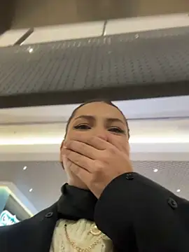 แชท XXX สดของ KatyVibes