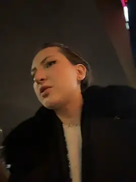 KatyVibesのライブXXXチャット
