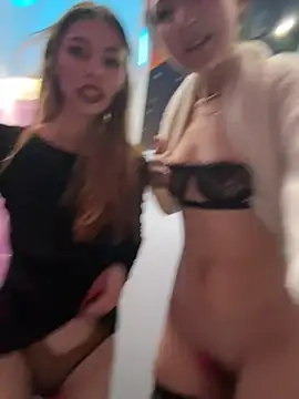 KatyVibes Show in webcam