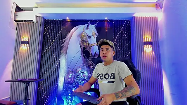 male_diamonds19 webcam show
