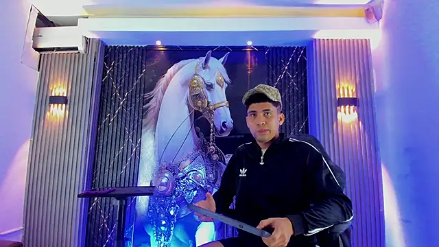 male_diamonds19 Webcamshow