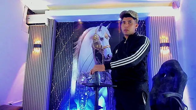 male_diamonds19's Webcam Show