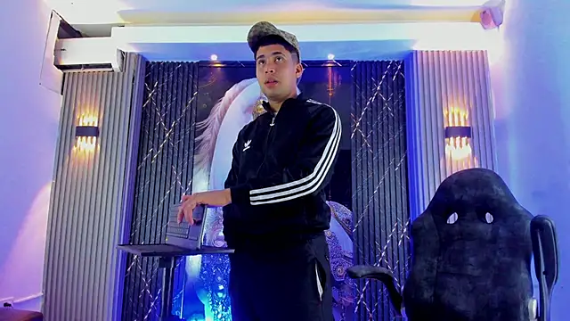 Pokazy przed kamerką – male_diamonds19