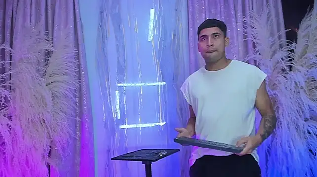 male_diamonds19 Webcam Show