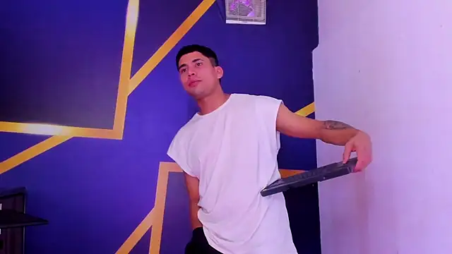 Pokazy przed kamerką – male_diamonds19