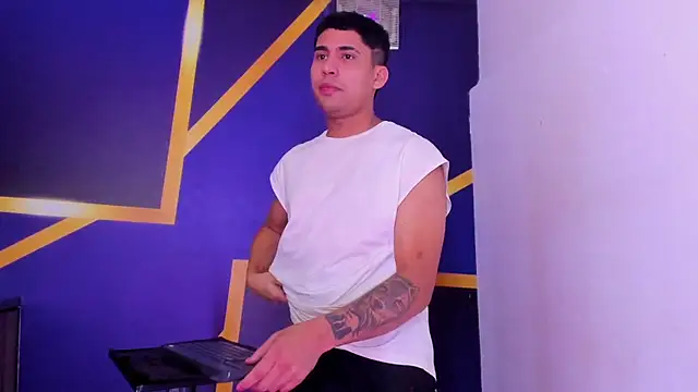Pokazy przed kamerką – male_diamonds19