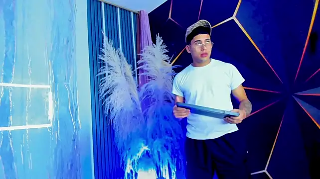 male_diamonds19 Шоу с уебкамера