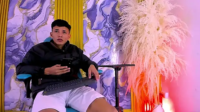 Liam-londonso's Webcam Show